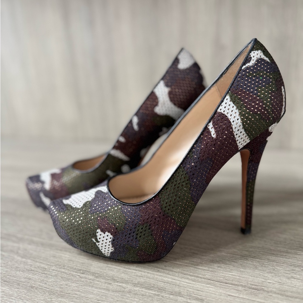 Jean-Michel Cazabat Womens Zilla Camouflage Pump Sequin Heels